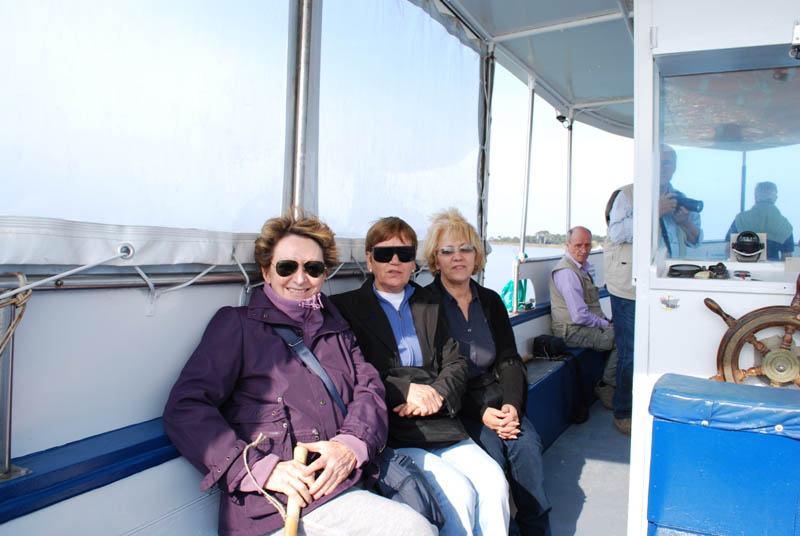 DSC_0002r.jpg